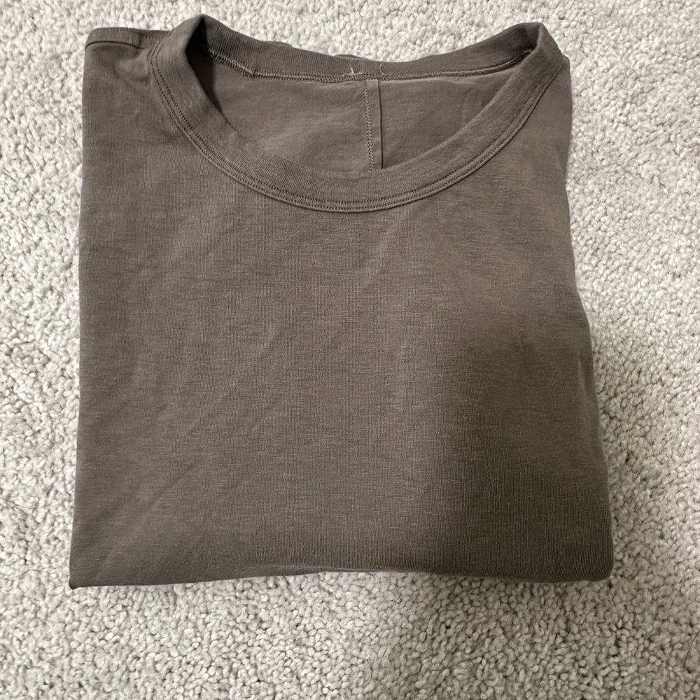 Classic fit cotton blend t shirt